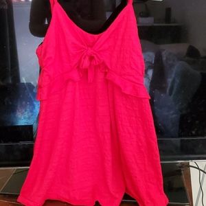Jessica Simpson flowy maternity top.